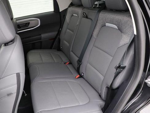 Used 2025 Ford Bronco Sport Badlands image 13