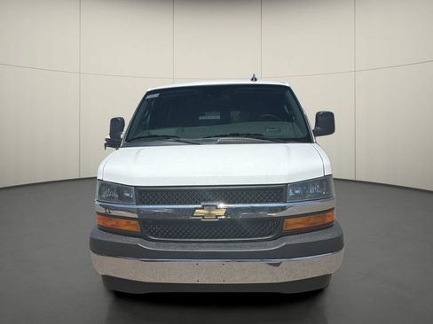 Used 2024 Chevrolet Express 3500 LT w/ LT Preferred Equipment Group RWD image 2