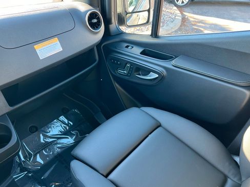New 2026 Mercedes-Benz Sprinter 2500 image 10