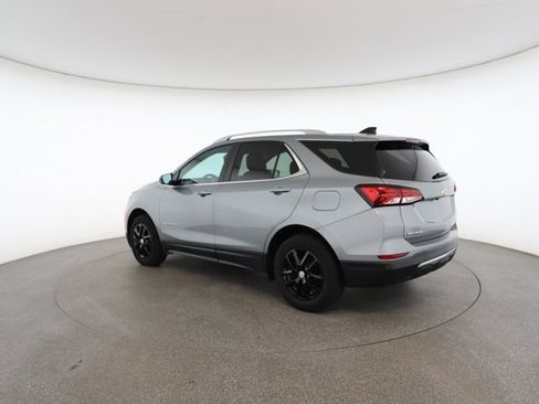 Used 2023 Chevrolet Equinox LT w/ Driver Convenience Package image 10