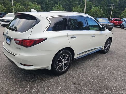 Used 2019 INFINITI QX60 Luxe w/ Essential Package FWD image 9