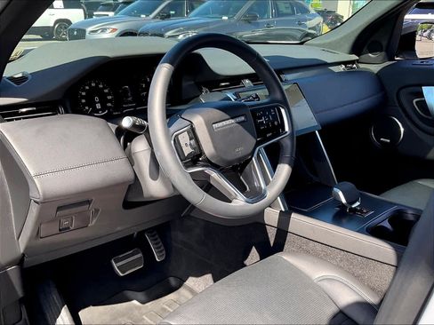 Used 2025 Land Rover Discovery Sport Dynamic SE AWD/4WD image 15