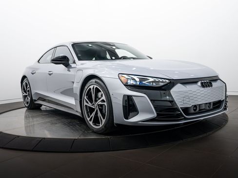 Used 2022 Audi e-tron GT Prestige w/ Prestige Package AWD/4WD image 2