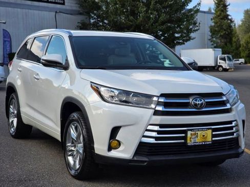 Used 2018 Toyota Highlander Limited image 1