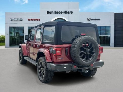 Used 2021 Jeep Wrangler Unlimited Sahara AWD/4WD image 4