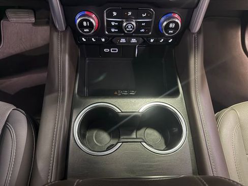 Certified 2024 GMC Yukon XL SLT image 24