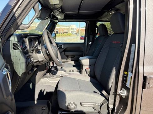 New 2026 Jeep Wrangler Rubicon image 12