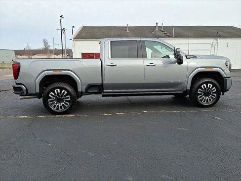 Used 2025 GMC Sierra 2500 Denali Ultimate image 18