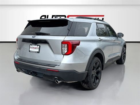 Used 2023 Ford Explorer ST-Line w/ Class IV Trailer Tow Package image 7