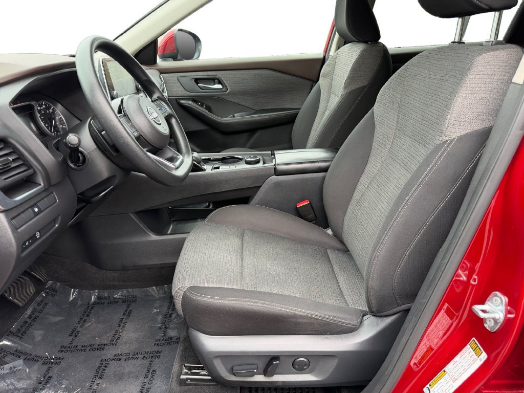 Used 2023 Nissan Rogue SV AWD/4WD image 16