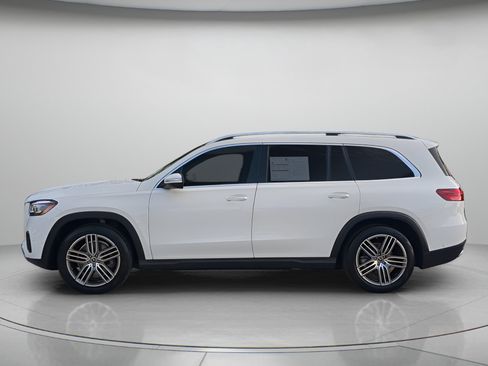 Used 2026 Mercedes-Benz GLS 450 4MATIC image 43