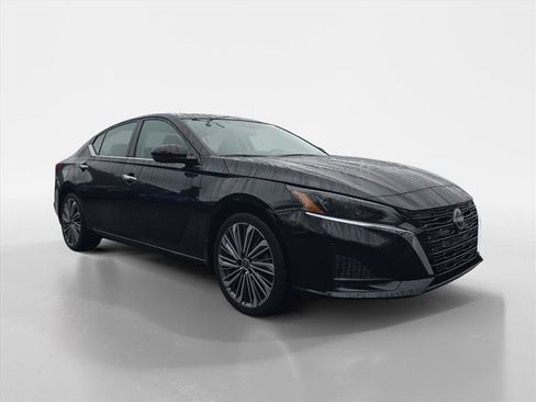 Used 2025 Nissan Altima 2.5 SL image 7