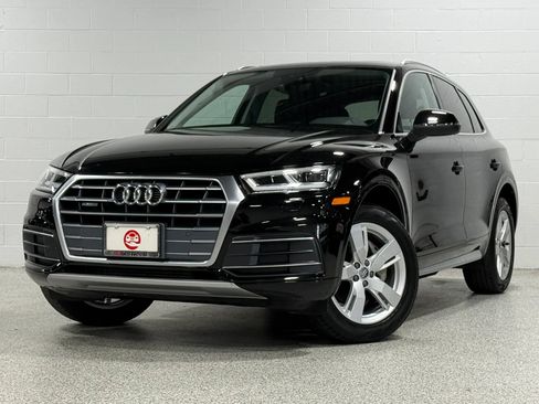 Used 2018 Audi Q5 2.0T Premium Plus w/ Premium Plus Package AWD/4WD image 2