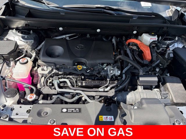 Used 2025 Toyota RAV4 XLE AWD/4WD image 11
