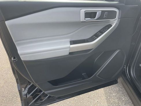 Certified 2023 Ford Explorer XLT w/ Equipment Group 202A image 18