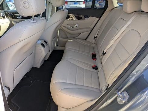 Used 2021 Mercedes-Benz GLC 300 image 22