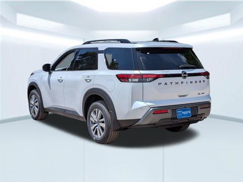 New 2026 Nissan Pathfinder SL AWD/4WD image 4