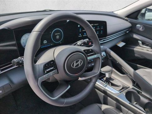 New 2026 Hyundai Elantra Limited FWD image 3