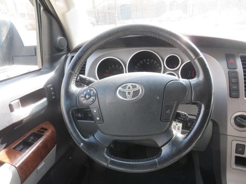 Used 2010 Toyota Tundra Limited image 15