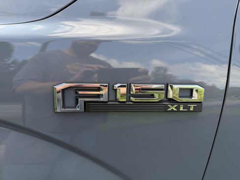 Used 2020 Ford F150 XLT w/ Equipment Group 302A Luxury AWD/4WD image 12