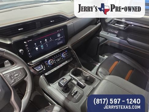 Used 2024 GMC Sierra 1500 AT4 w/ Technology Package AWD/4WD image 12