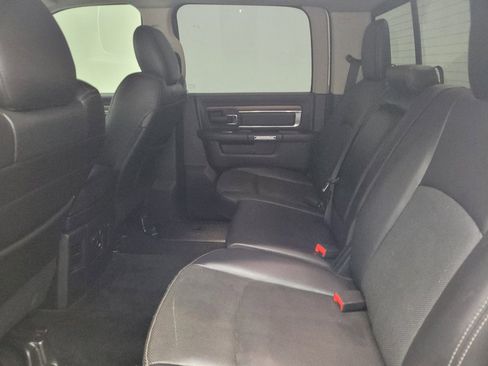 Used 2016 RAM 1500 Laramie w/ Convenience Group AWD/4WD image 18
