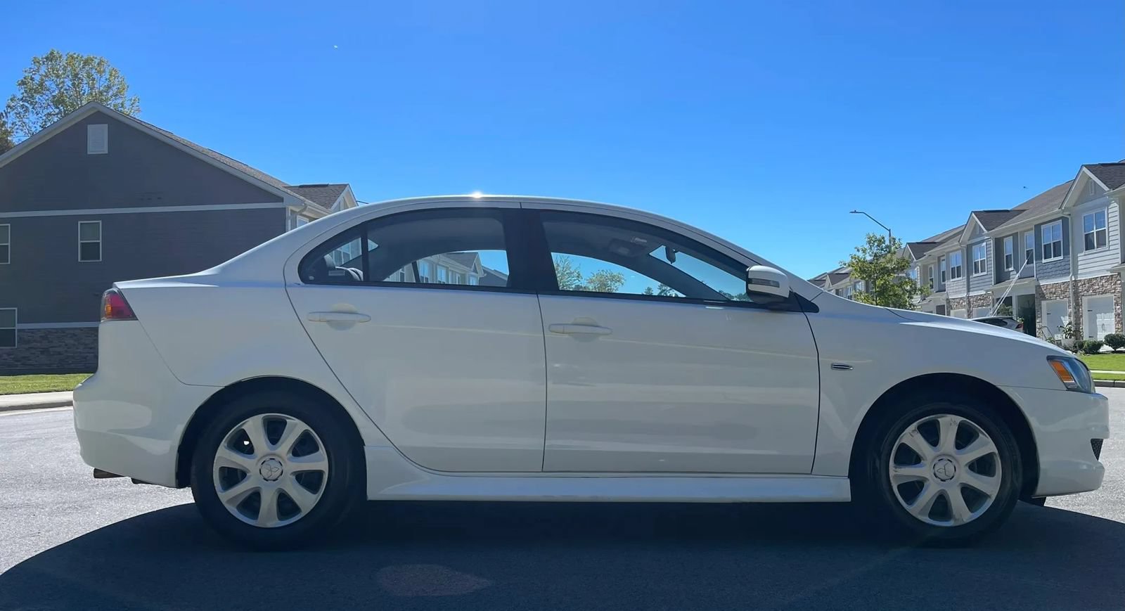 Used 2015 Mitsubishi Lancer ES FWD image 5