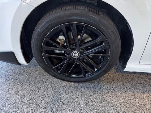 Certified 2025 Toyota Camry SE AWD/4WD image 17