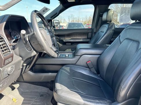 Used 2019 Ford Expedition Max Limited image 21