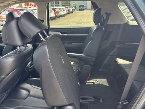 Used 2022 Hyundai Palisade SEL w/ Premium Package AWD/4WD image 12