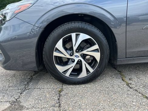 Used 2025 Subaru Legacy Premium AWD/4WD image 12