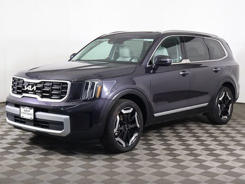 Used 2025 Kia Telluride S FWD image 9