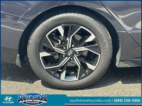 Certified 2024 Hyundai Sonata SEL FWD image 9