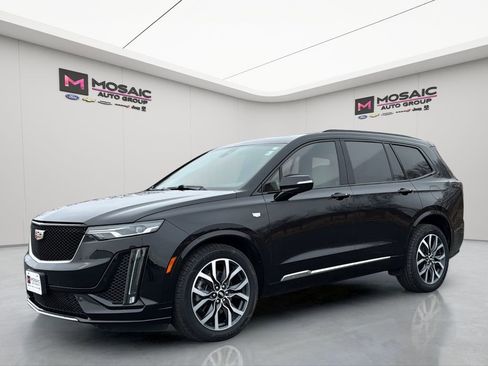 Used 2021 Cadillac XT6 Sport image 3