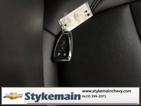 Used 2022 Chevrolet Traverse RS image 18