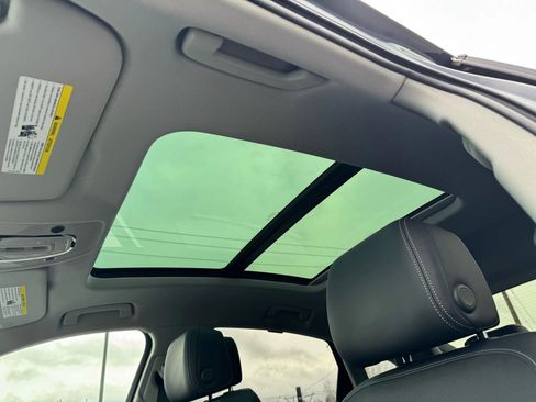 Used 2021 Audi e-tron Prestige w/ Prestige Package image 48