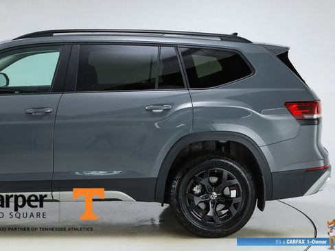 Used 2024 Volkswagen Atlas Peak Edition SEL image 44