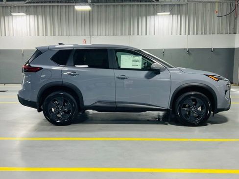 New 2026 Nissan Rogue SV FWD image 16
