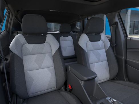 New 2026 Chevrolet Trax RS w/ Sunroof Package FWD image 16