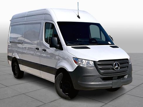 New 2025 Mercedes-Benz Sprinter 2500 image 2