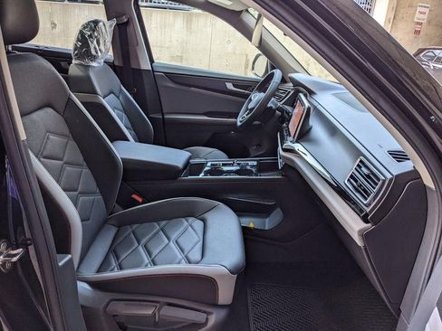 New 2026 Volkswagen Atlas Peak Edition image 25