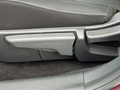 Used 2025 Nissan Sentra SV FWD image 19