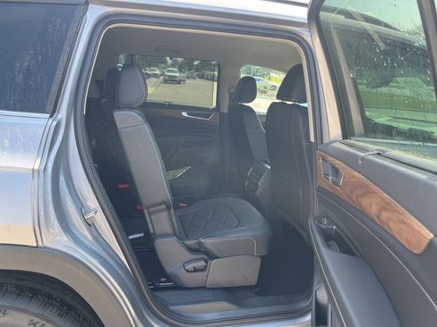 New 2026 Volkswagen Atlas SE image 31