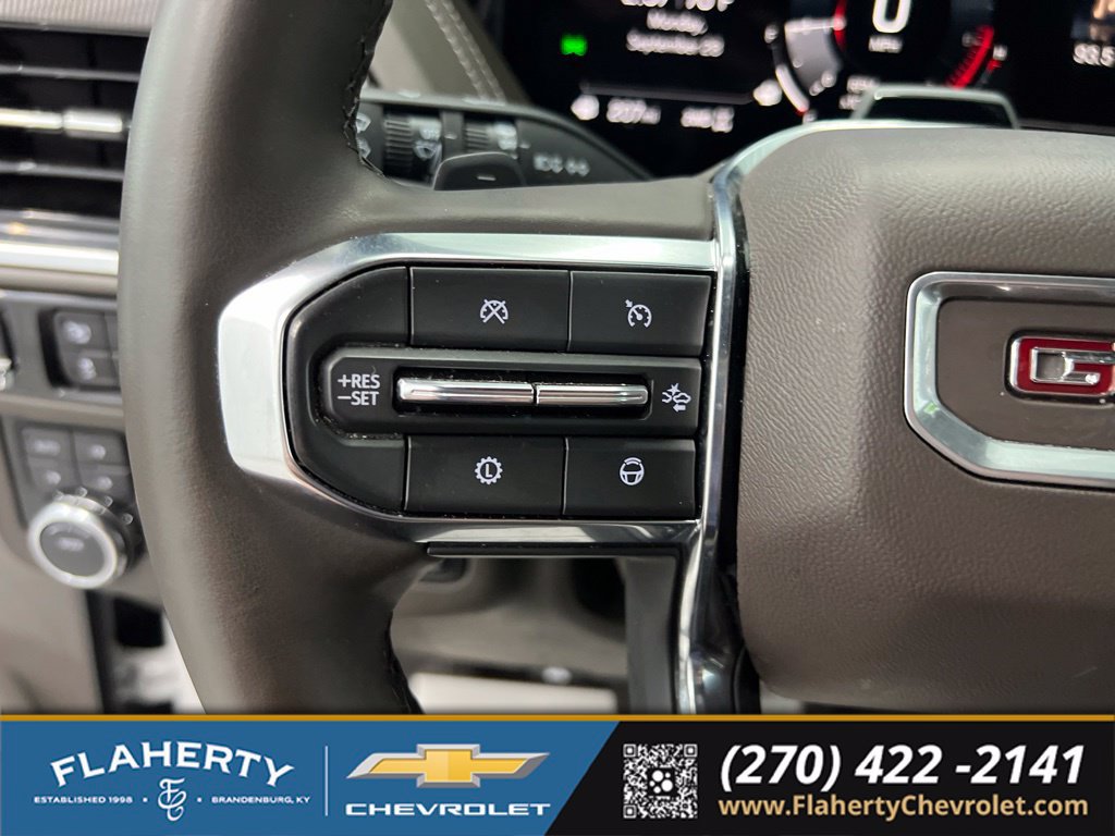 Used 2025 GMC Yukon XL Elevation AWD/4WD image 25