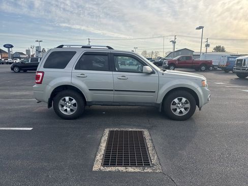 Used 2009 Ford Escape Limited AWD/4WD image 4