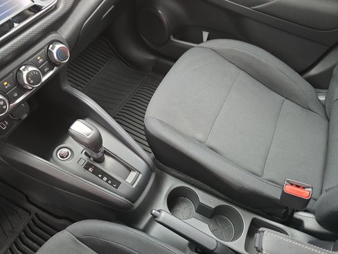 New 2025 Nissan Kicks Play S image 24