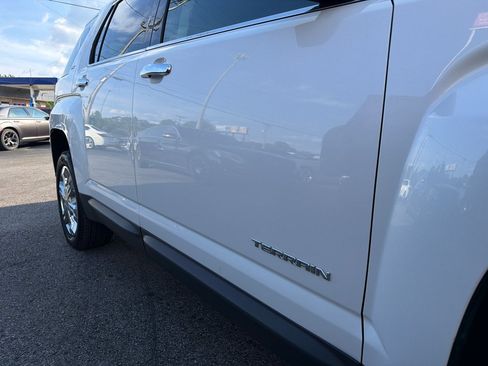 Used 2017 GMC Terrain SLT w/ Memory Package FWD image 18