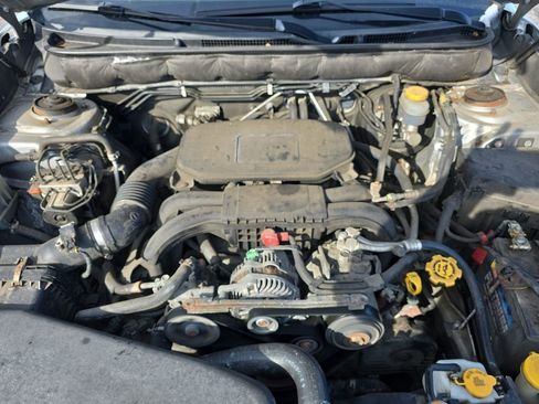 Used 2012 Subaru Outback 2.5i Limited image 27