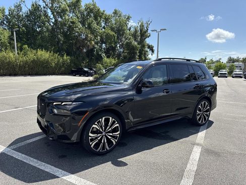 Used 2023 BMW X7 M60i w/ Executive Package AWD/4WD image 7