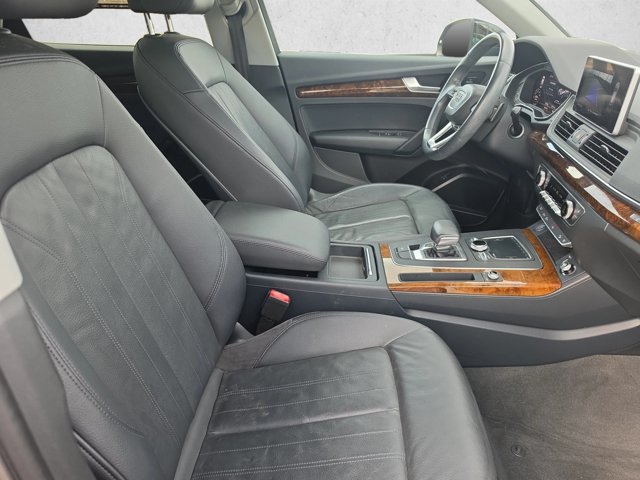 Used 2018 Audi Q5 2.0T Premium Plus w/ Premium Plus Package AWD/4WD image 17